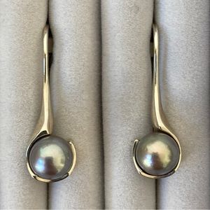 Custom designed 14 karat white gold, gray pearl earrings